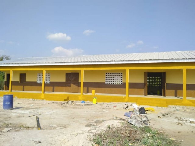 DJEMPOUNIDOUO (SP Laoudi-Ba) - 3 Salles de classe + Bureau